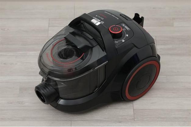Máy hút bụi Bosch BGS21WPOW Công suất 2000W với 4 đầu hút