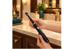 Bàn chải điện Lock&Lock ENR321 gồm 4 đầu chải tiện dụng