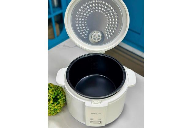 Nồi cơm điện Lock&Lock EJR442 dung tích 1,5L