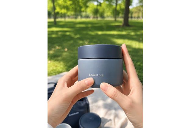 Bộ Hộp Cơm Giữ Nhiệt Locknlock Pump Vacuum Lunch Box (300Mlx2, 500Mlx1, Bộ Đũa Và Thìa, Túi) - Màu Xanh Navy - LHC8052S01