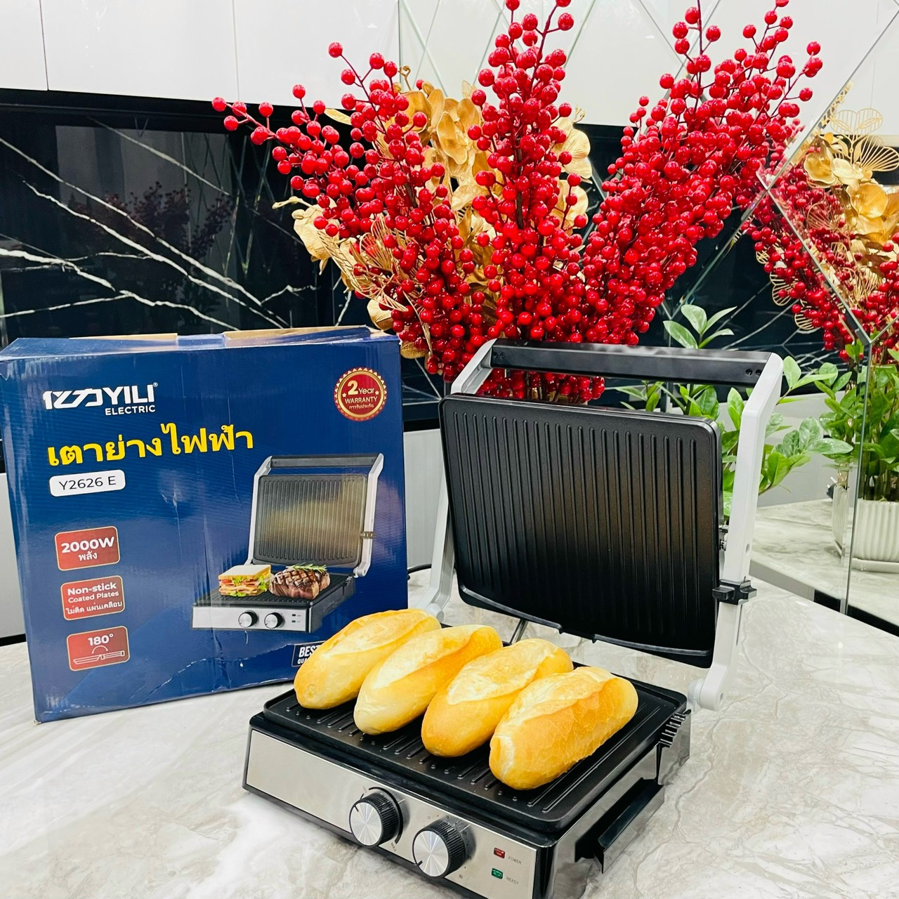 Máy ép nóng bánh mì Yili Y2626E công suất 2000W