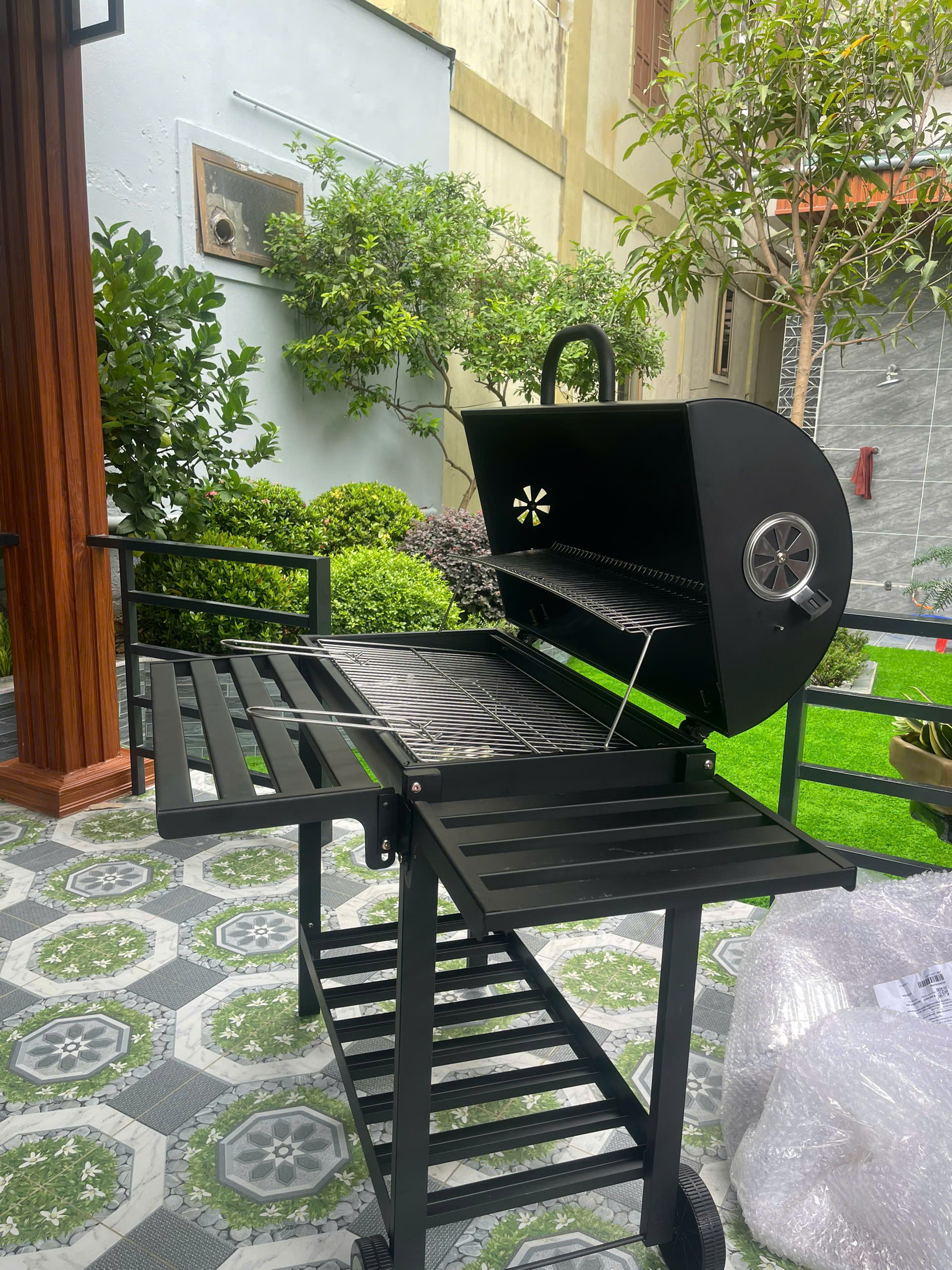 Bếp nướng than hoa ngoài trời có nắp đậy mẫu mới 2023