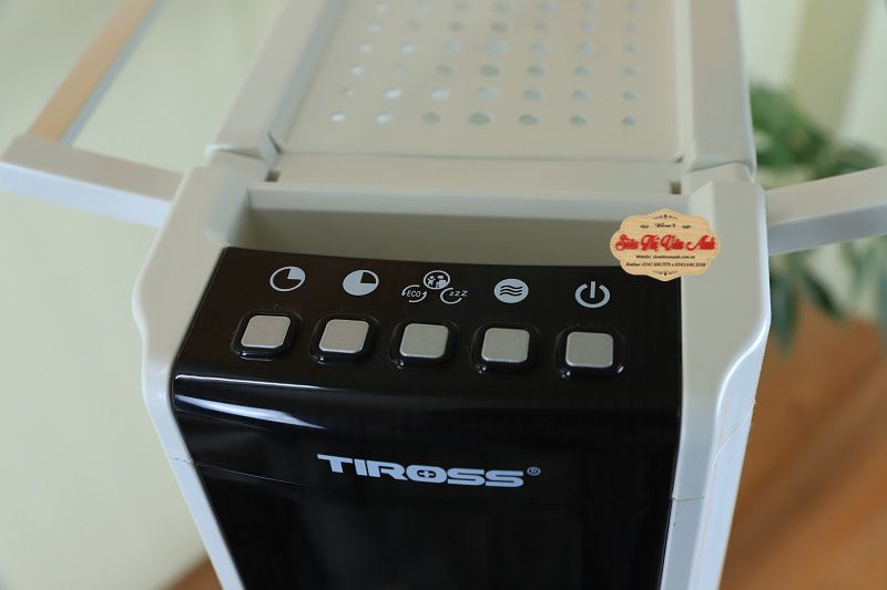 Bảng điều khiển của máy sưởi dầu Tiross TS9213