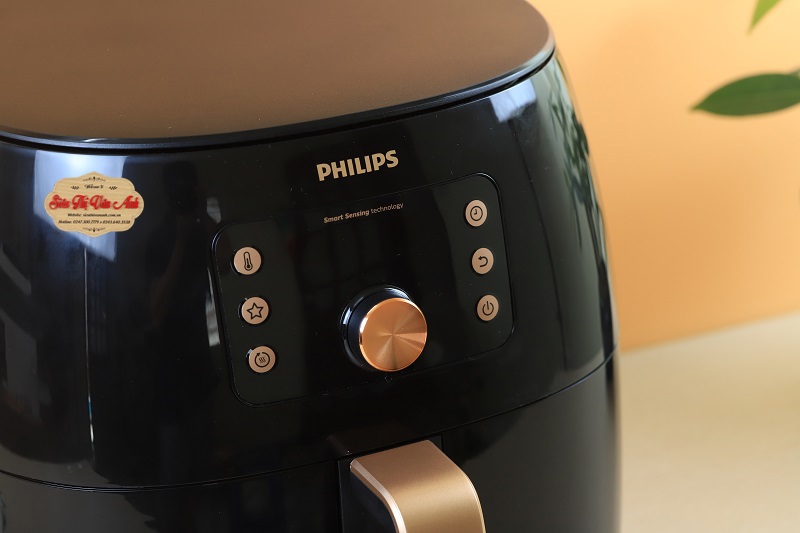 Bảng điều khiển điện tử của Philips HD9860